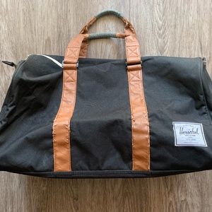 Herschel Duffle Bag Black Brown